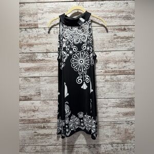 Monroe & Main Black and White Paisley Tank Top